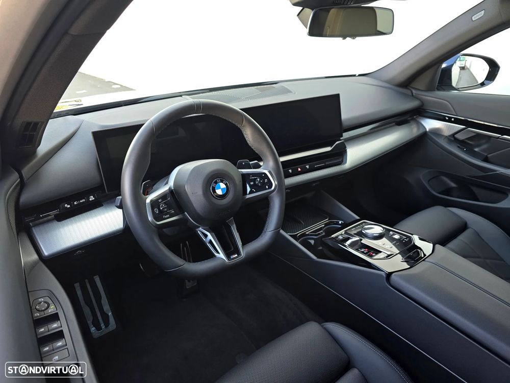 BMW 520 d Pack Desportivo M - 7