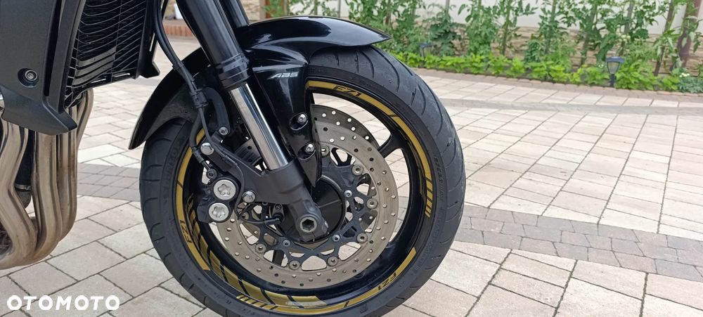 Yamaha FZ - 29