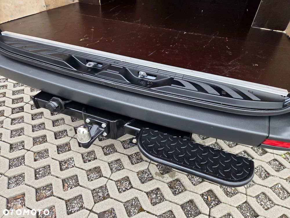 Mercedes-Benz Sprinter - 14