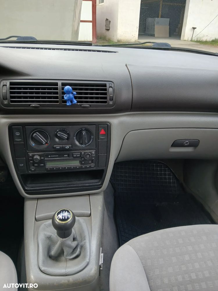 Volkswagen Passat - 7