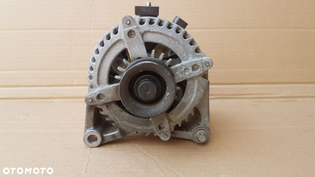 BMW 218d seria 2 F45 Active Tourer Alternator Denso 14v 150A 2.0d - 8