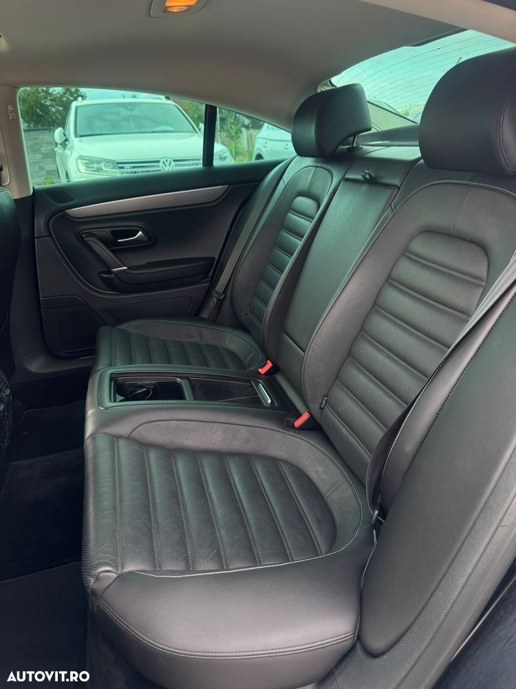 Volkswagen Passat CC - 11