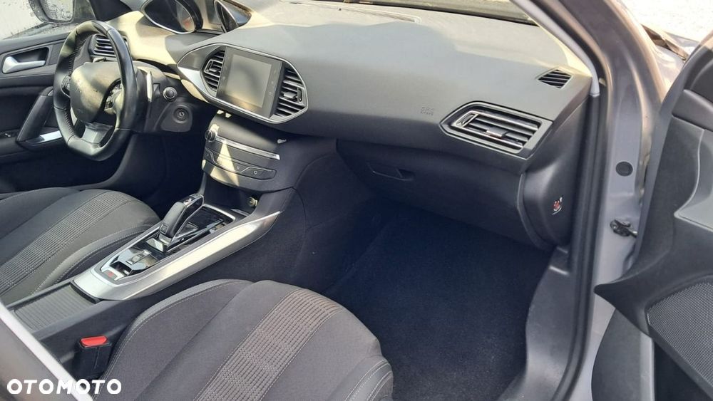 Peugeot 308 - 11