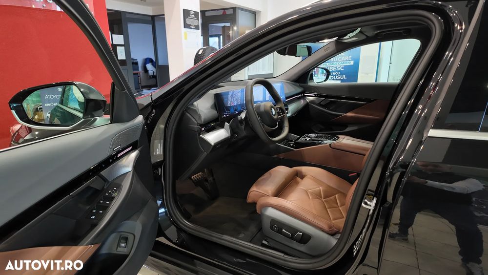 BMW Seria 5 520d xDrive AT MHEV - 12