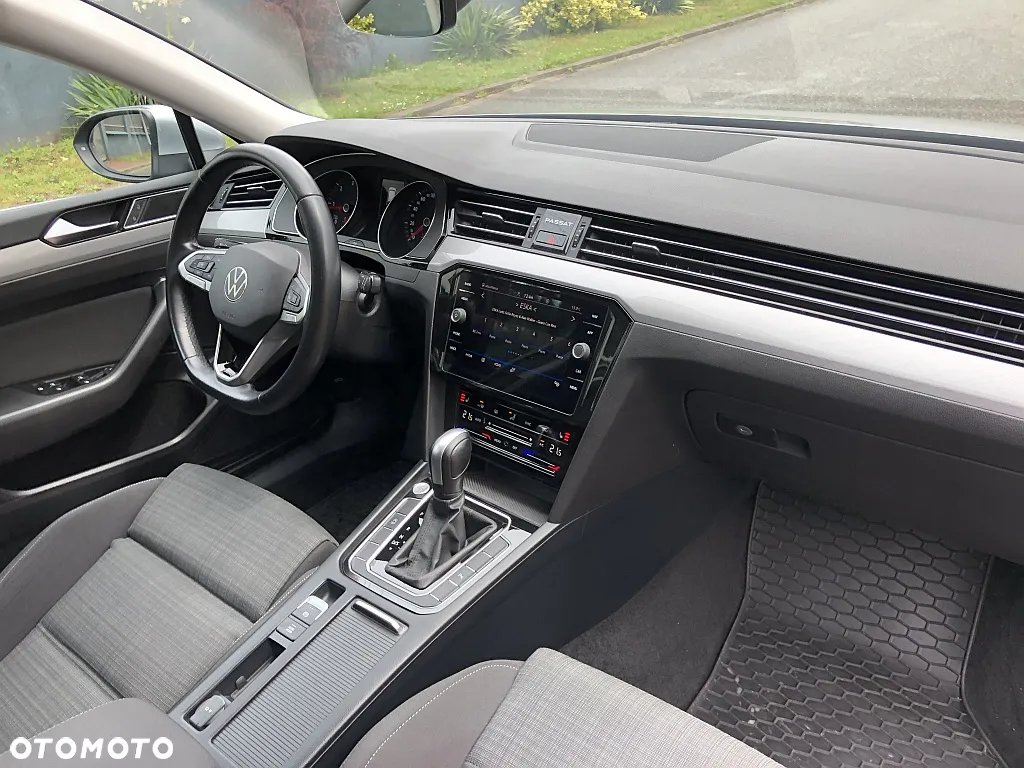 Volkswagen Passat 2.0 TDI EVO Business DSG - 37