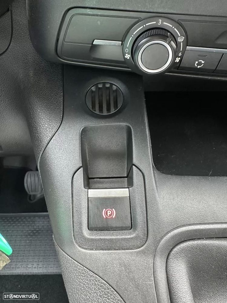 Citroën berlingo 1.5 hdi 3 lugares - 30