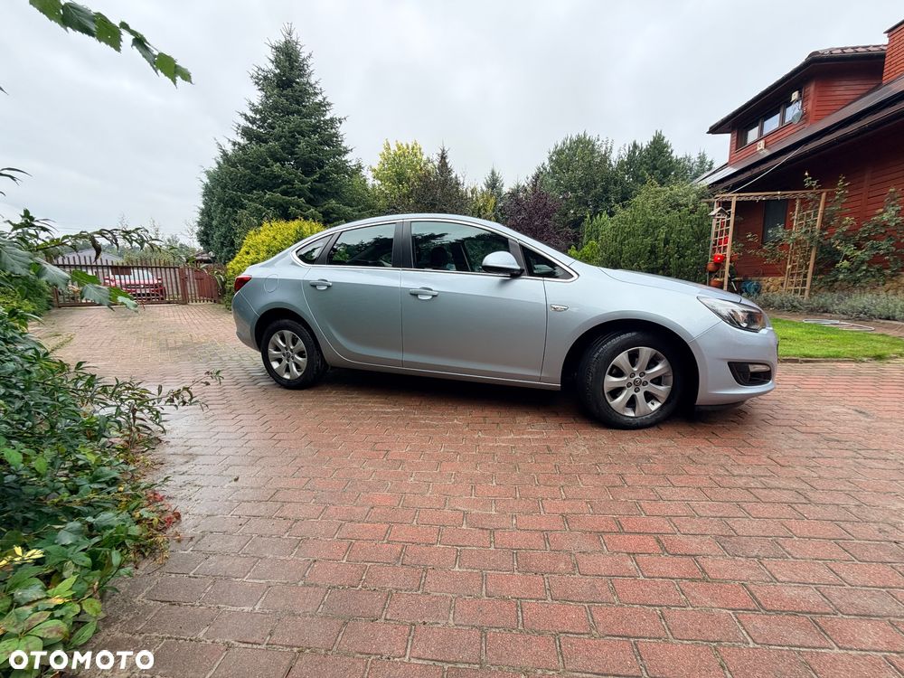 Opel Astra - 9