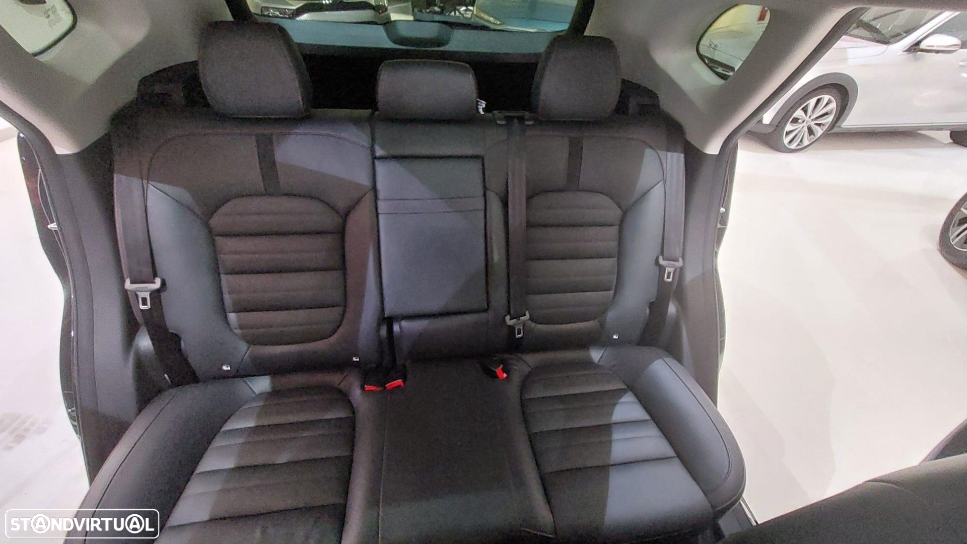 MG EHS 1.5 T-GDI Plug-in Hybrid Luxury - 24