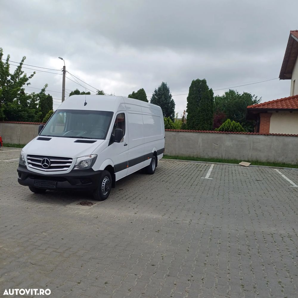 Mercedes-Benz Sprinter - 24
