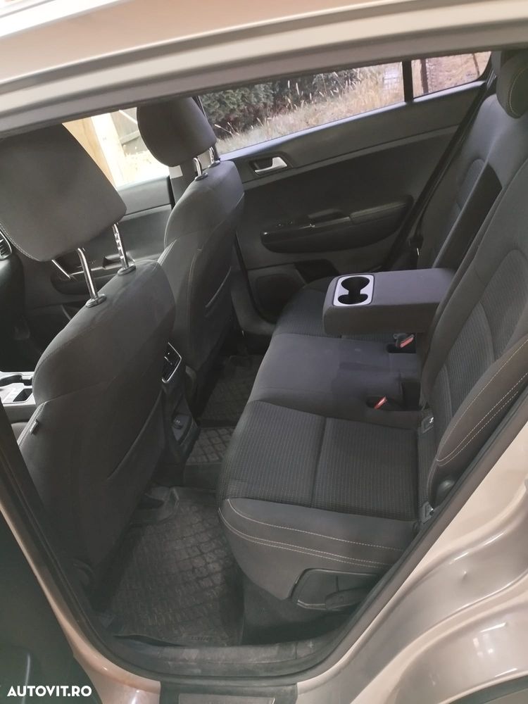 Kia Sportage 1.6 T-GDI 7DCT 4x4 GT Line - 6