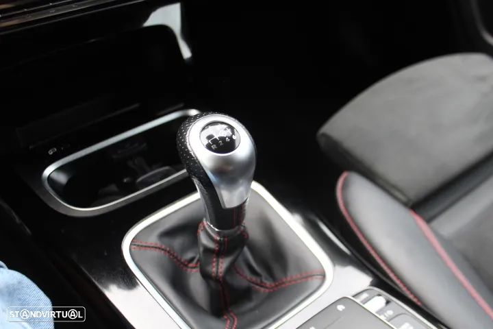 Mercedes-Benz A 180 d AMG Line - 52