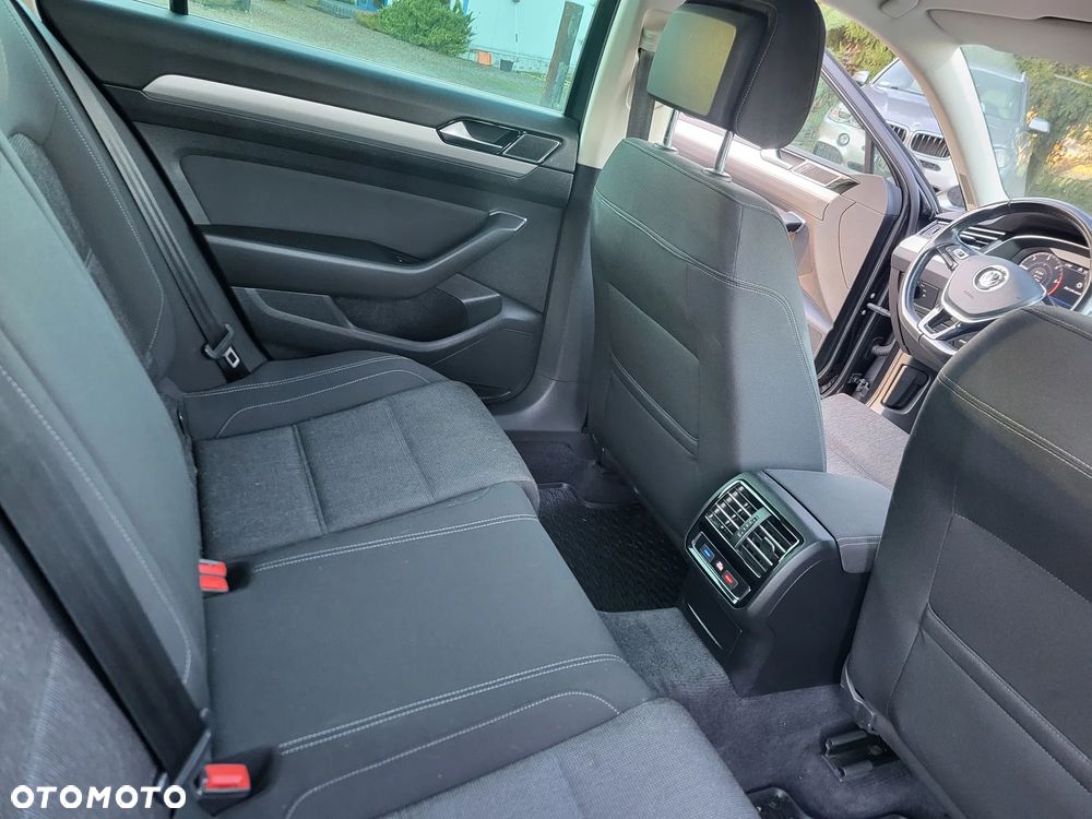 Volkswagen Passat Variant 2.0 TDI DSG (BlueMotion Technology) Comfortline - 13