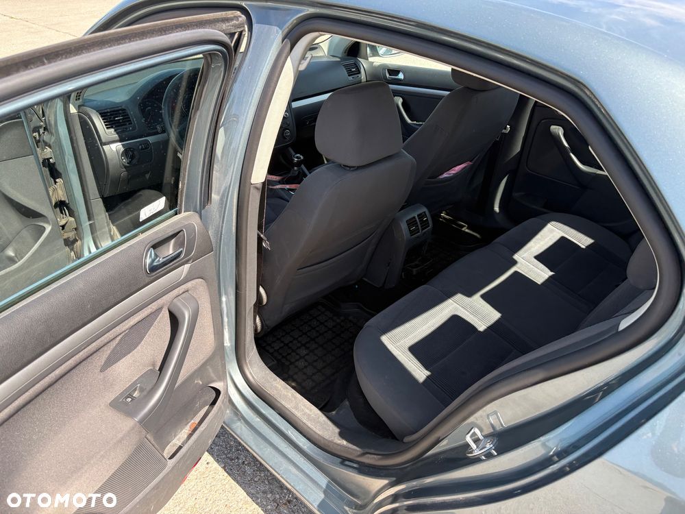 Volkswagen Jetta 1.9 TDI Comfortline - 9