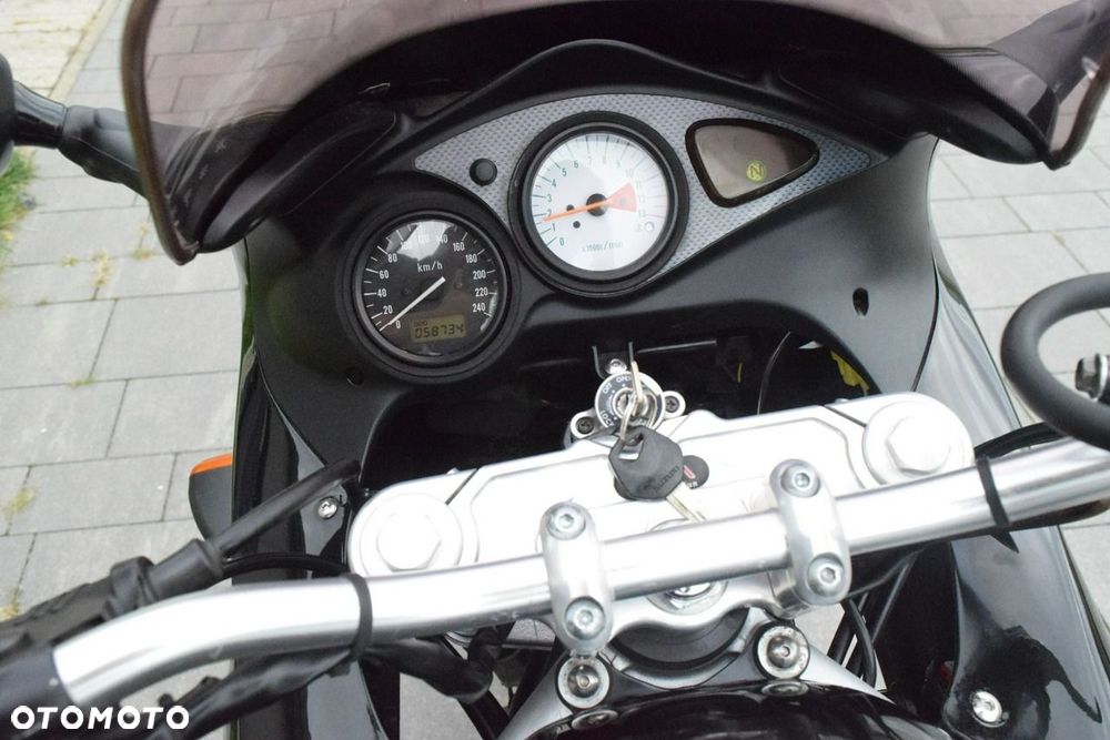 Suzuki SV - 11