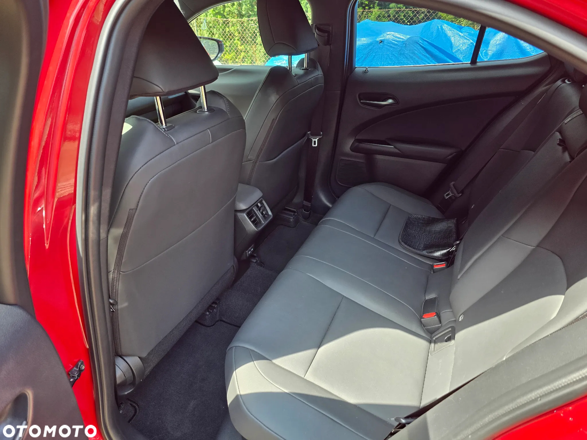 Lexus UX 250h GPF F Impression 2WD - 15