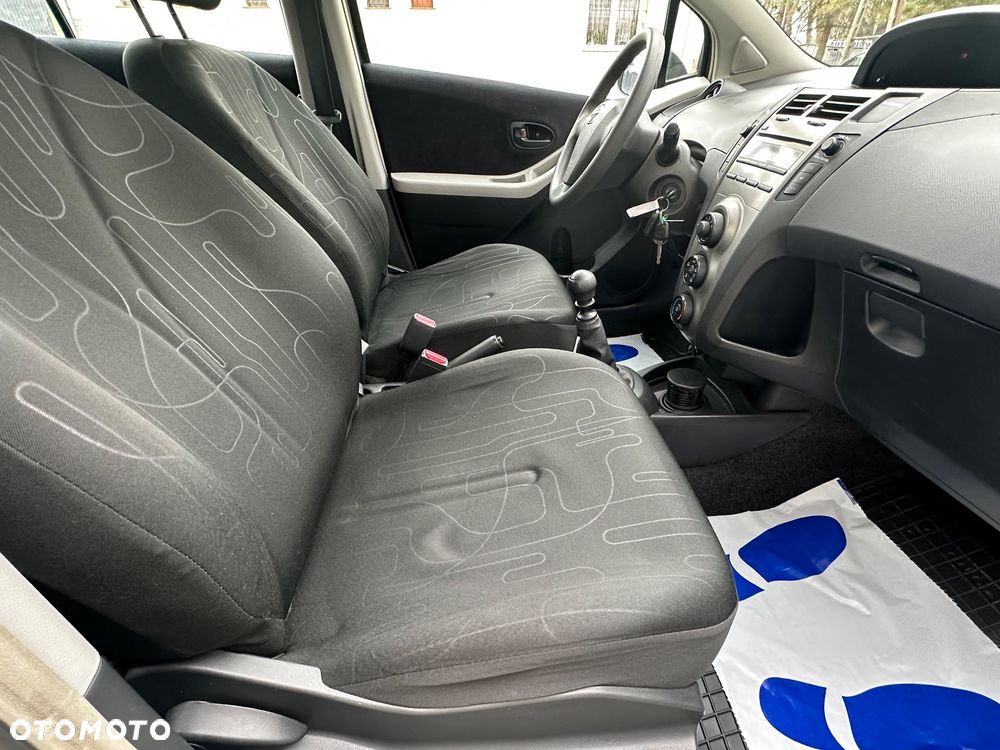 Toyota Yaris 1.4 D-4D - 23
