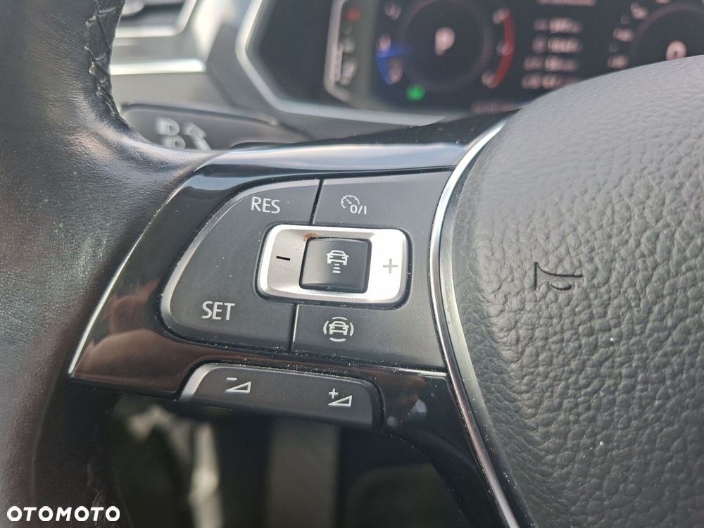 Volkswagen Tiguan Allspace 2.0 TSI 4Mot Elegance DSG - 25