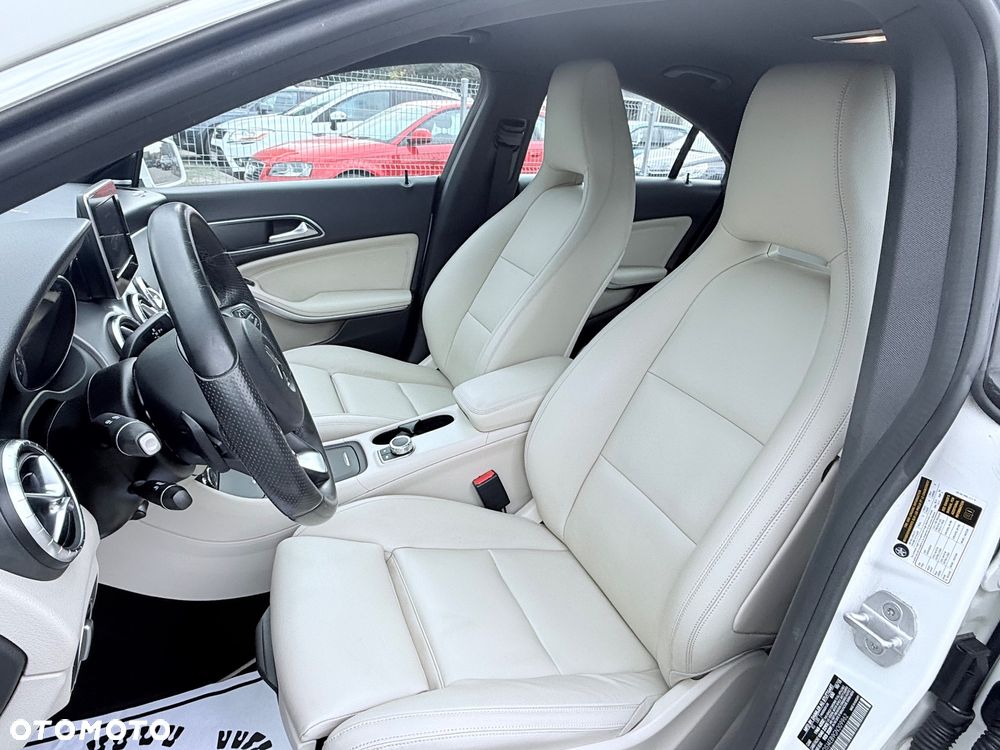 Mercedes-Benz CLA - 13