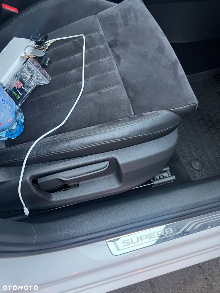 Skoda Superb 2.0 TDI Ambition - 15