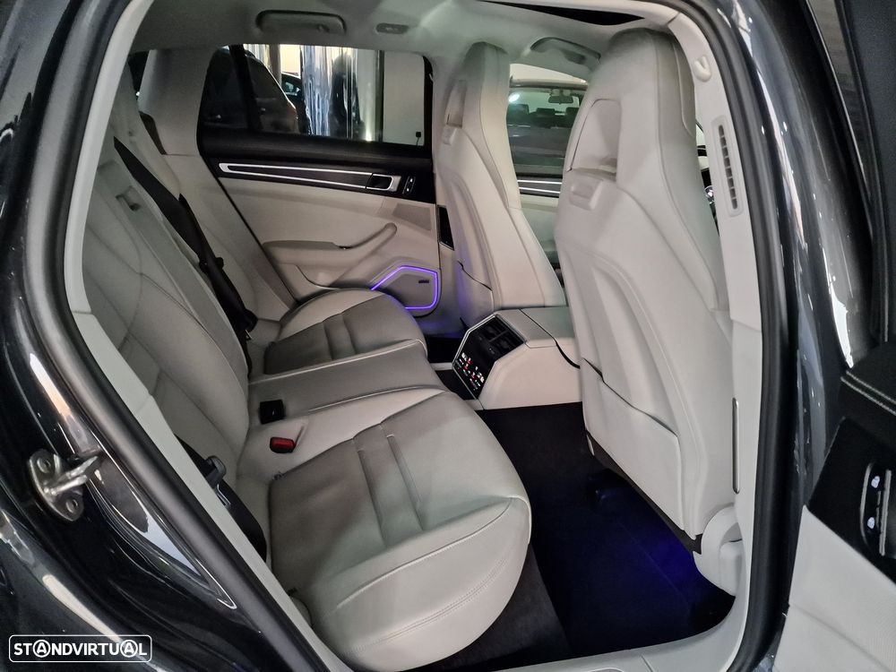 Porsche Panamera Sport Turismo 4S - 20