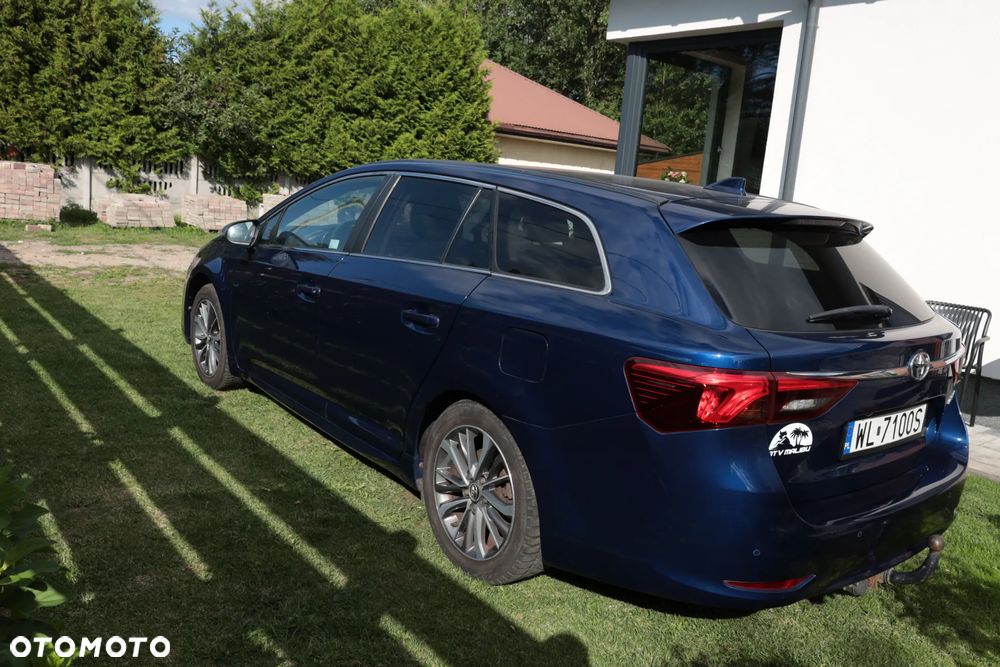 Toyota Avensis 1.8 Prestige - 9