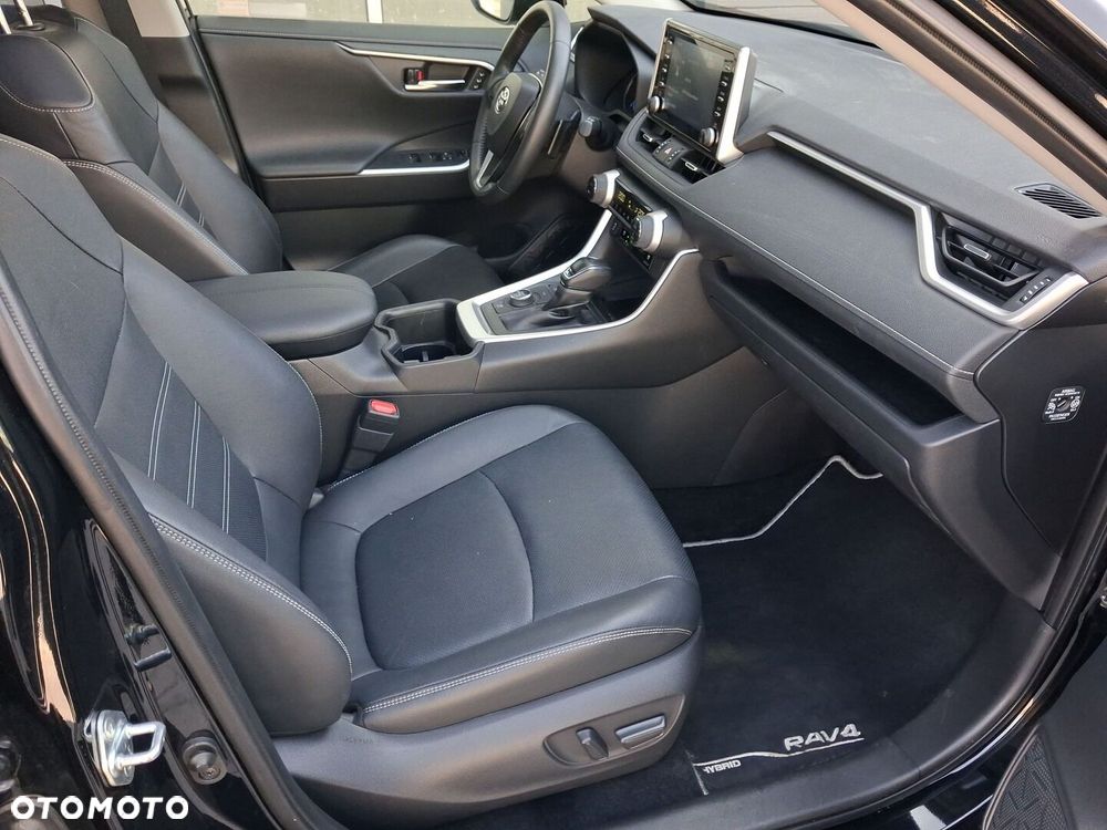 Toyota RAV4 - 12