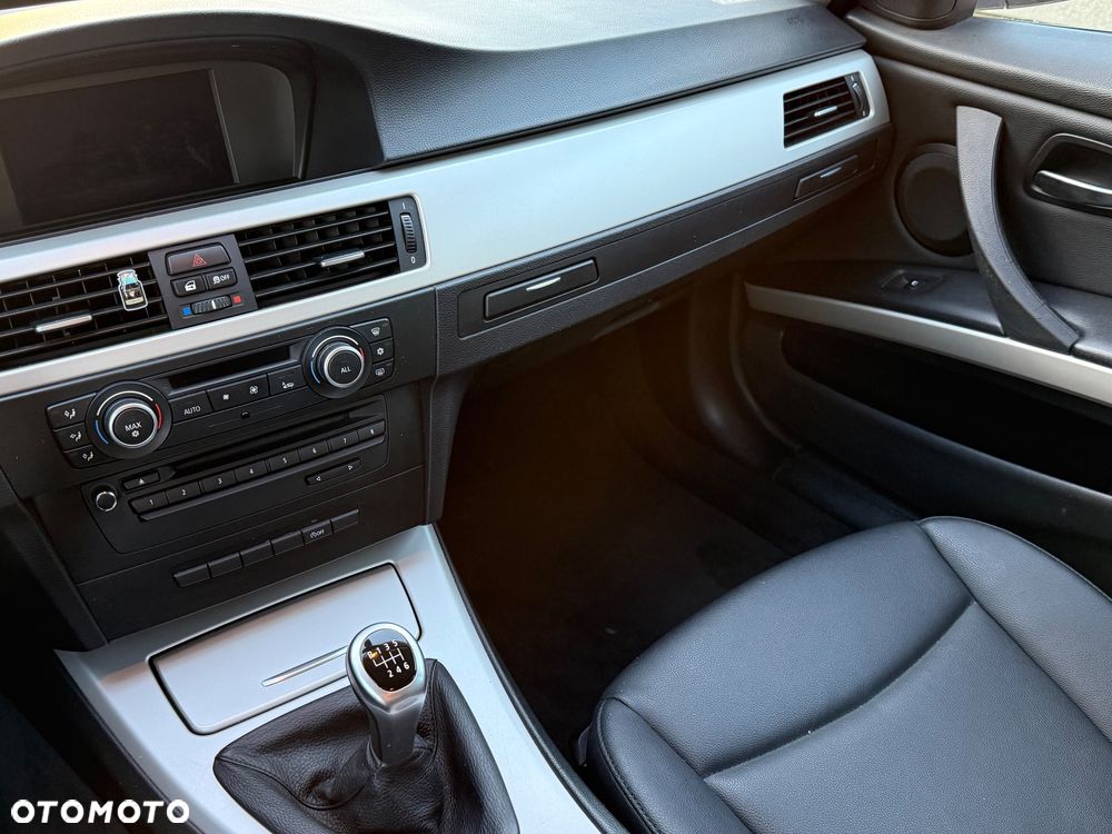 BMW Seria 3 - 12
