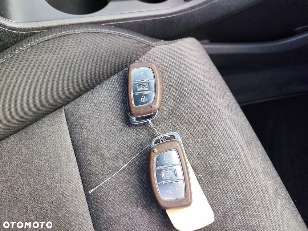 Hyundai Tucson blue 1.7 CRDi 2WD DCT Premium - 17