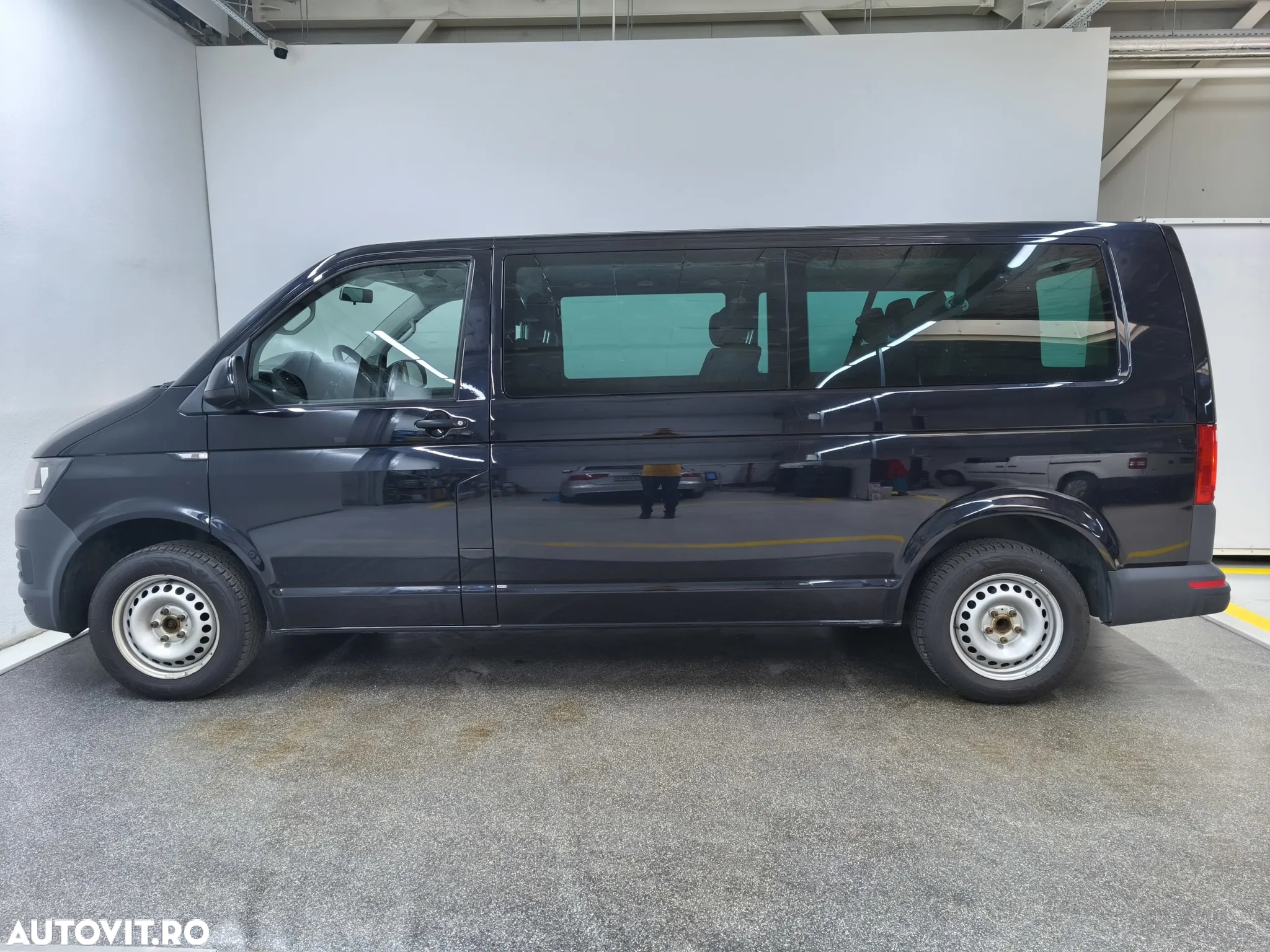 Volkswagen Transporter T6.1 Lang - 2