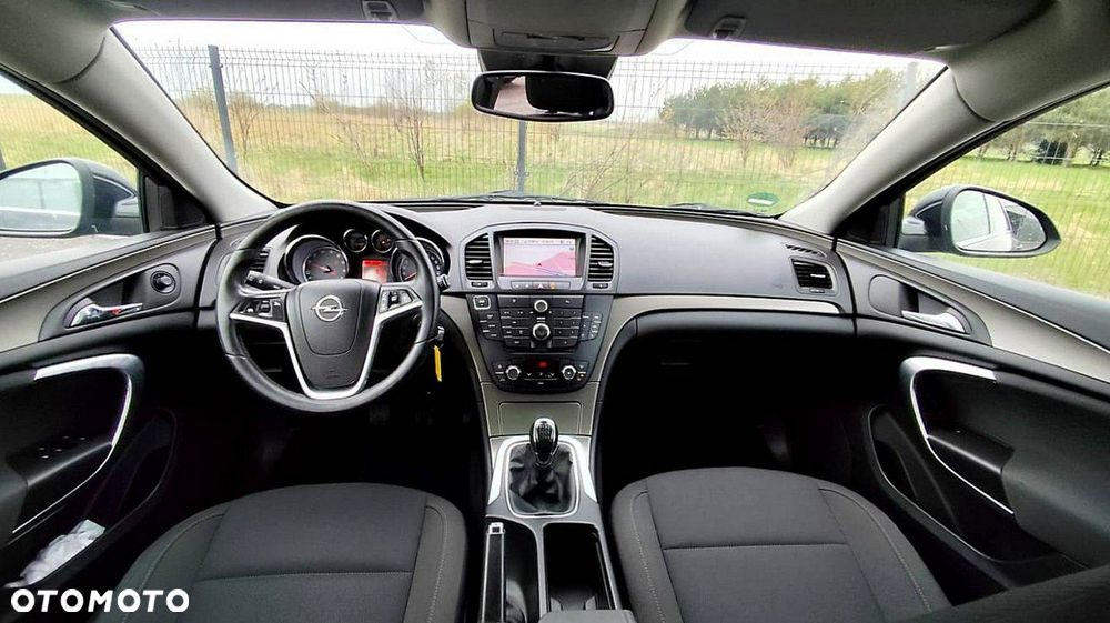 Opel Insignia - 16