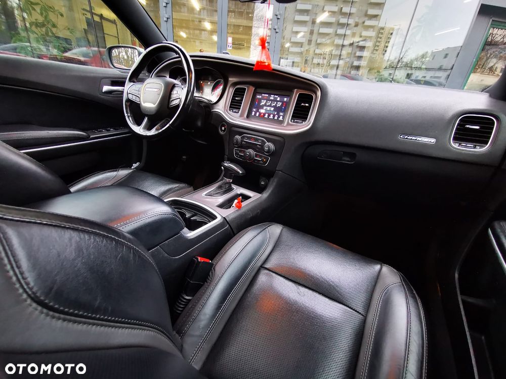 Dodge Charger 3.6 GT - 4