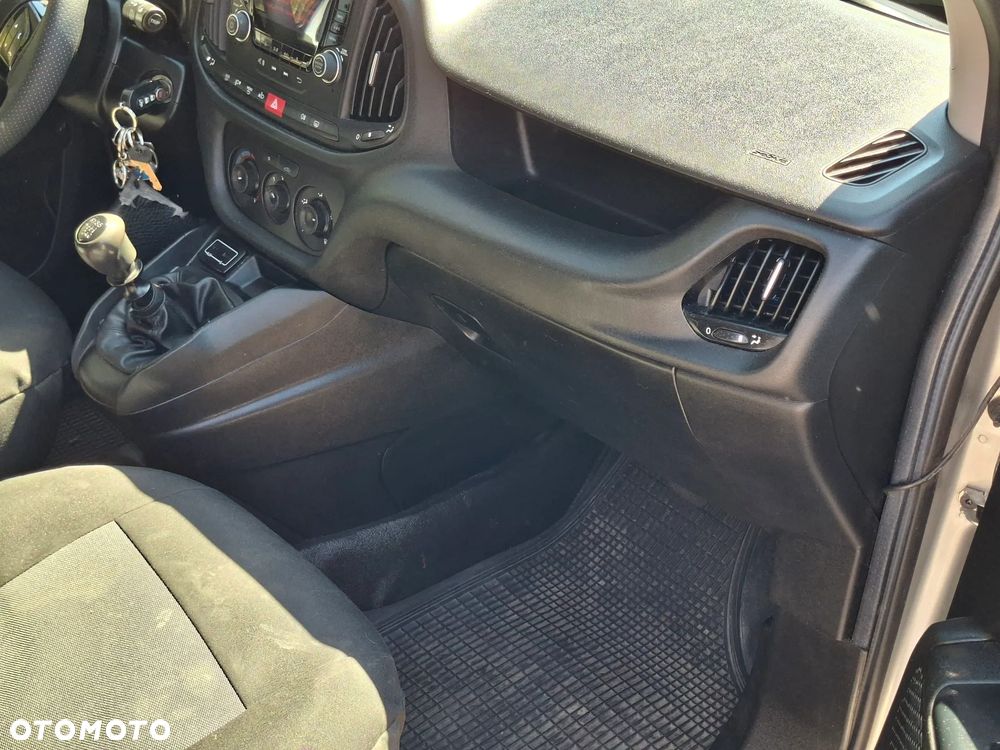 Fiat Doblo Maxi - 12