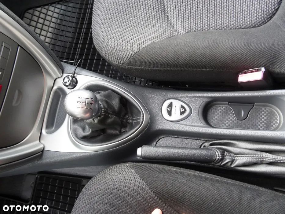 Citroën C5 II 2.0i 16V Exclusive - 22