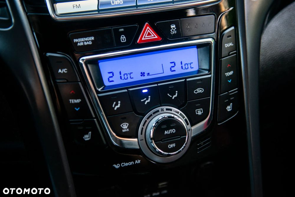 Hyundai i30 1.6 T GDI Turbo - 26