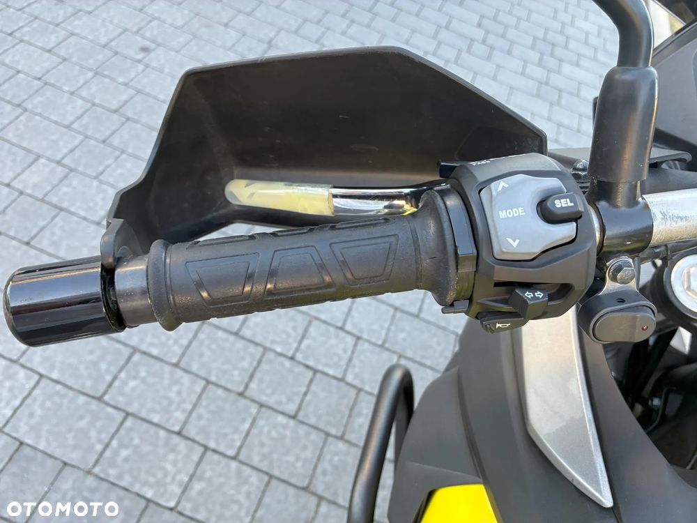 Suzuki V-STROM - 22