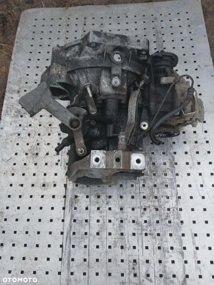 SKRZYNIA BIEGÓW MANUALNA SKODA VW SEAT 1.9 TDI BQQ - 3