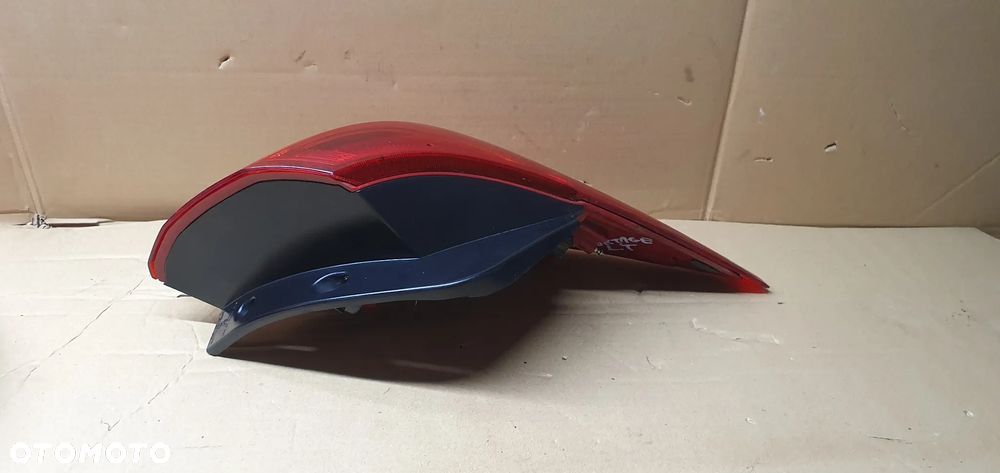 Lampa lewy tył tylna lewa w błotnik Kia Sportage III 3 - 5