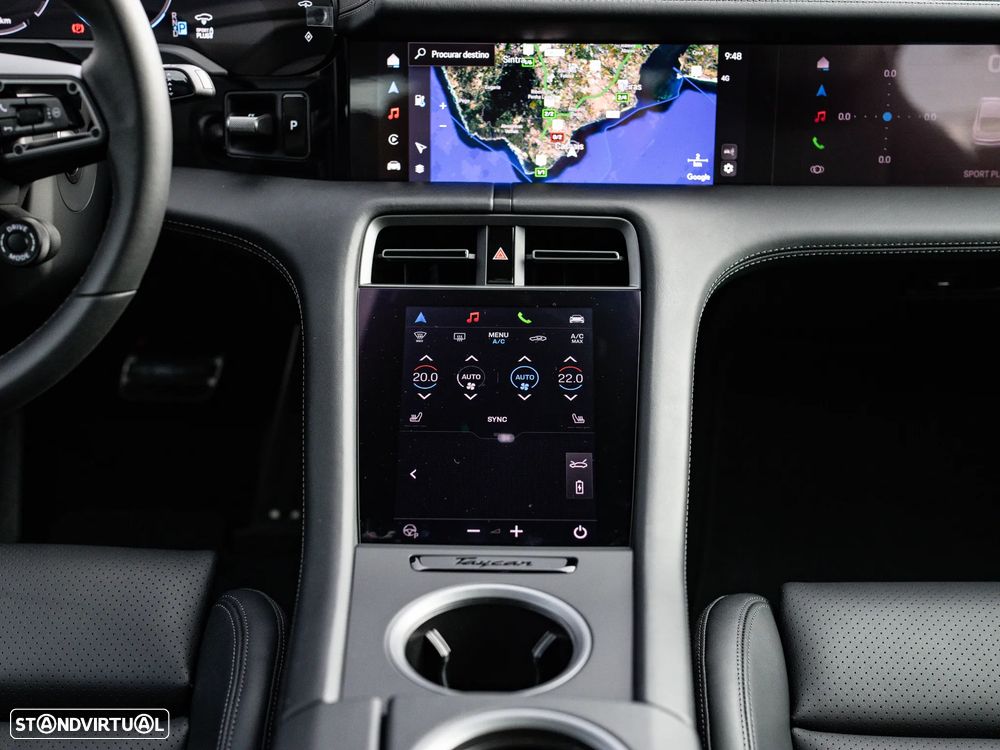 Porsche Taycan 4S - 43