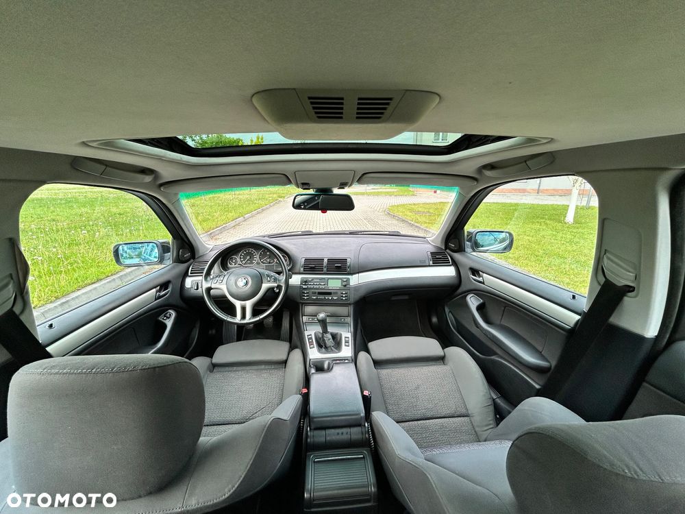 BMW Seria 3 330i - 9