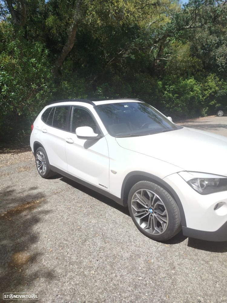 BMW X1 18 d sDrive Auto Line Sport - 2