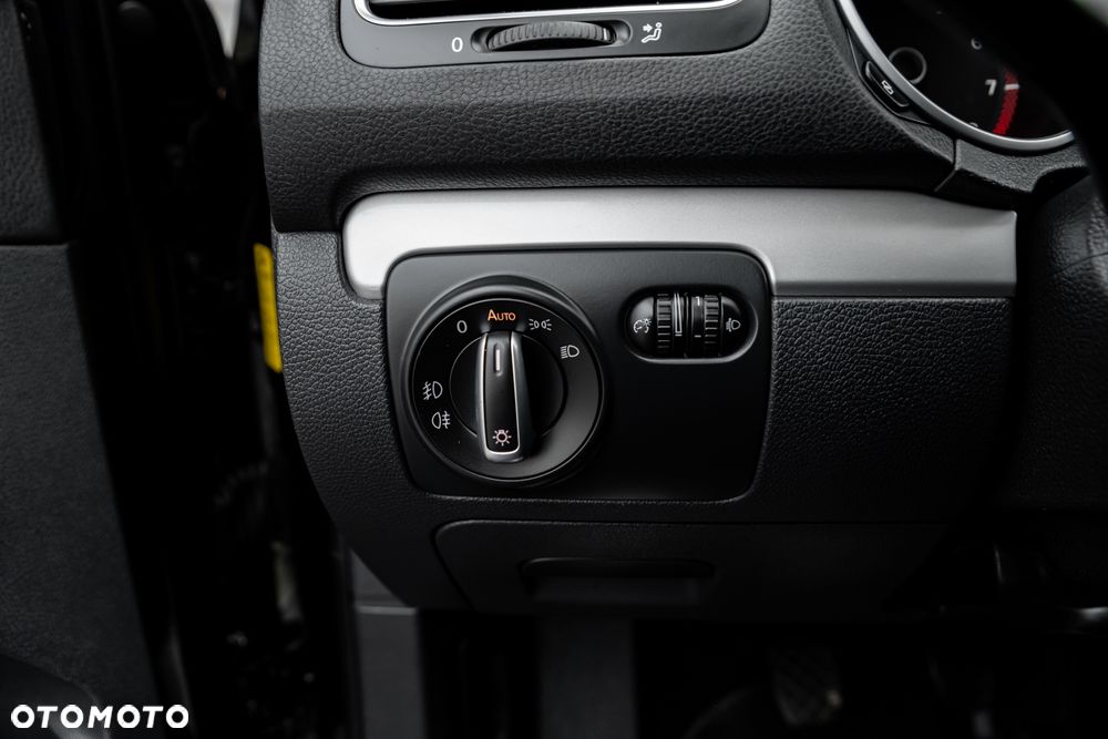 Volkswagen Golf Variant - 26