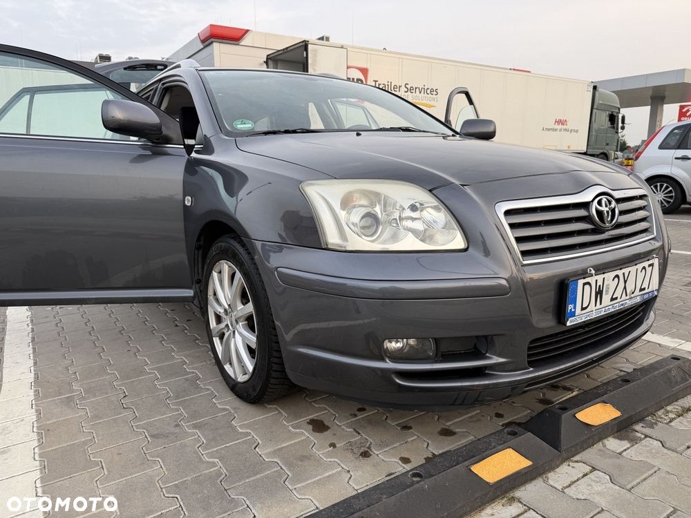 Toyota Avensis 1.8 VVT-i Combi - 4