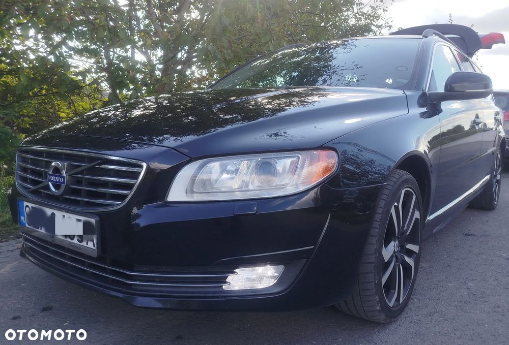 Volvo V70 D3 R-Design - 8