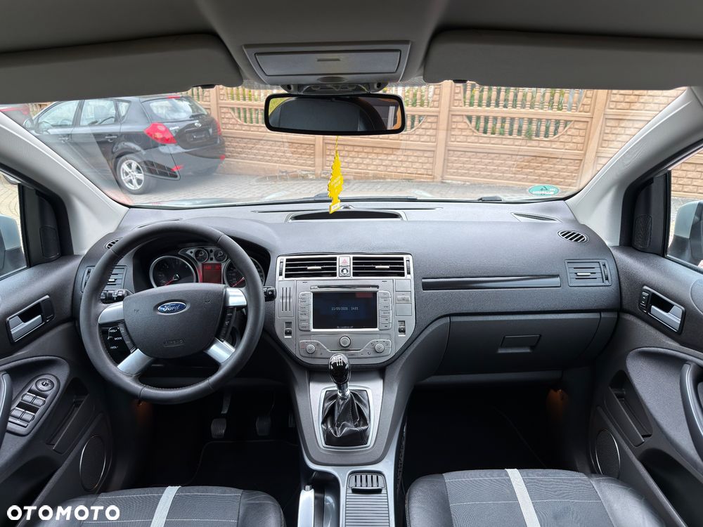 Ford Kuga 2.0 TDCi Titanium - 16