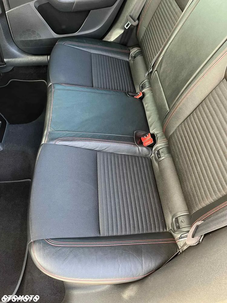 Skoda Octavia 2.0 TDI RS - 11
