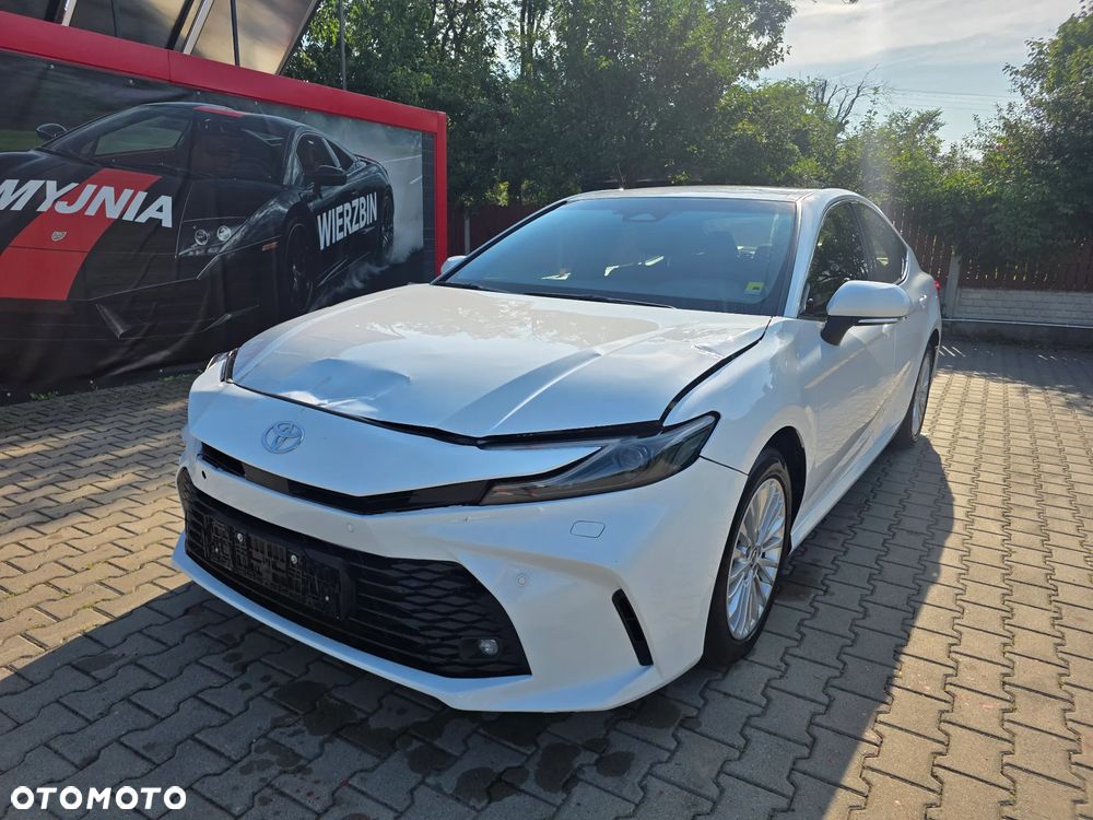 Toyota Camry 2.5 Hybrid Dynamic Force Comfort e-CVT - 2