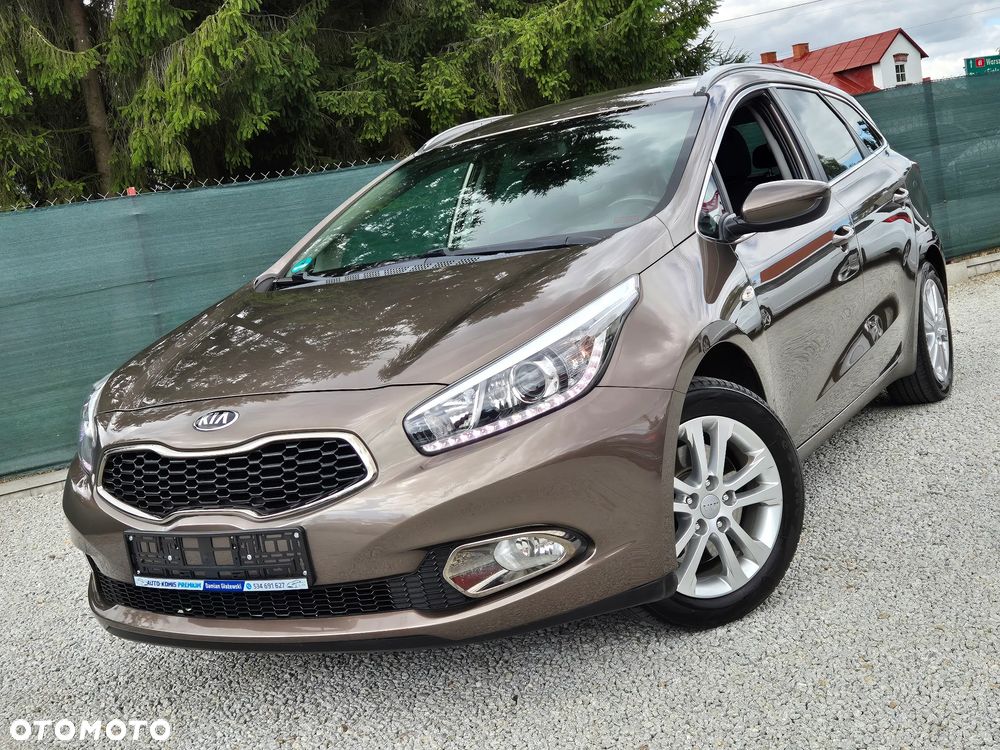 Kia Ceed 1.6 GDI Fifa World Cup Edition - 23