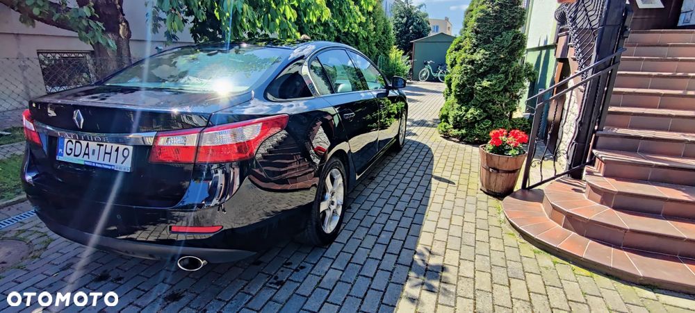 Renault Latitude 2.0 dCi Privilege - 9
