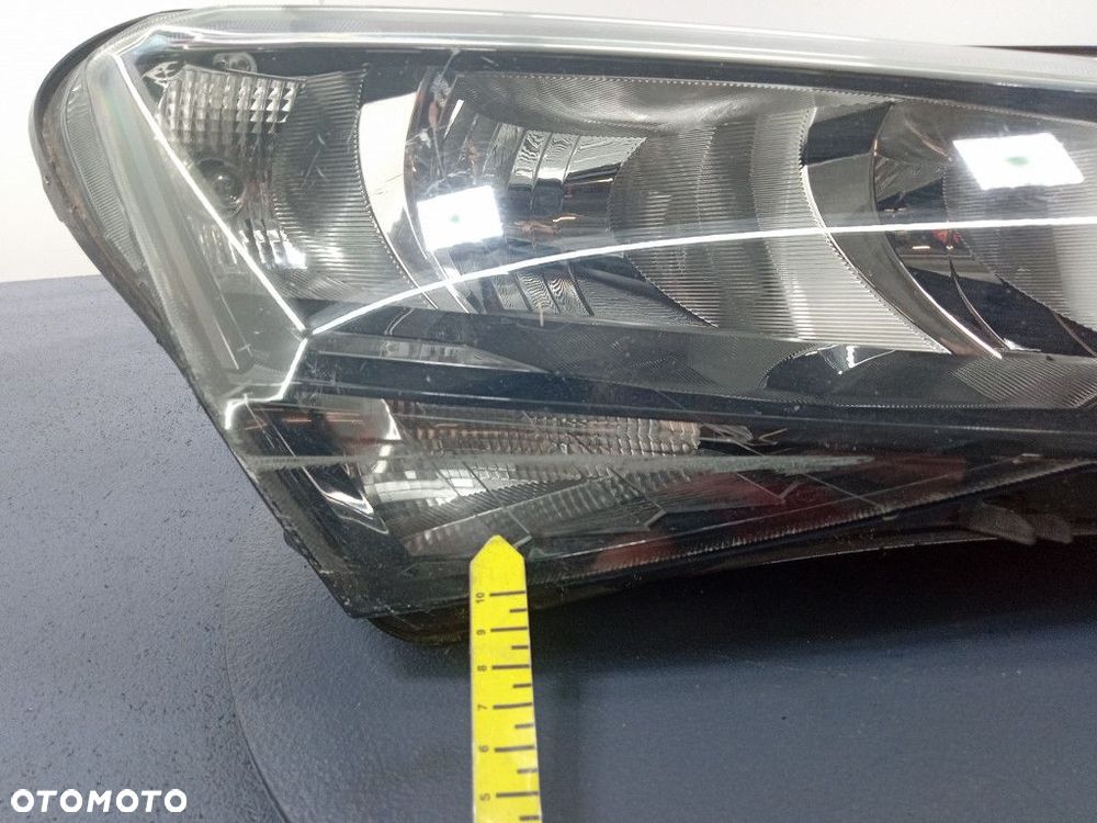 SUPERB III REFLEKTOR PRAWY LAMPA EU 3V1941016 - 3