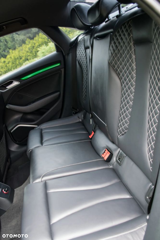 Audi S3 Limousine S tronic - 34